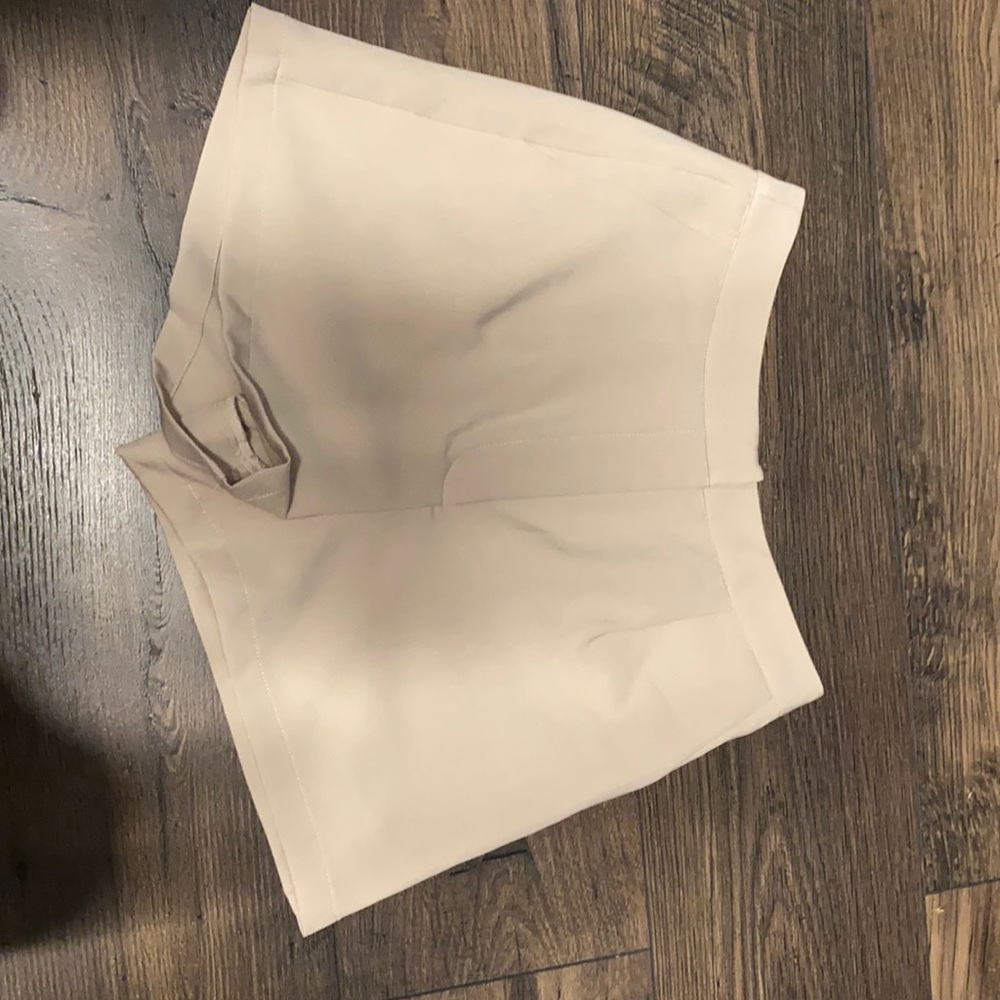 STUNNING high waist dress shorts